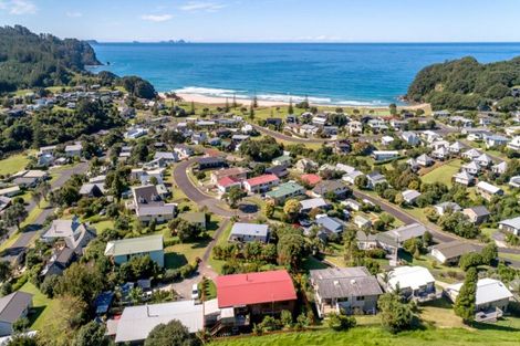 Photo of property in 124 Titiro Place, Onemana, Whangamata, 3691