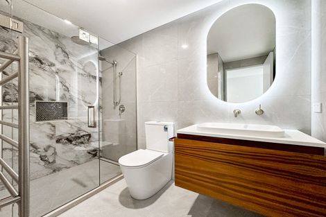 Photo of property in 2/74 Caledonian Road, St Albans, Christchurch, 8014