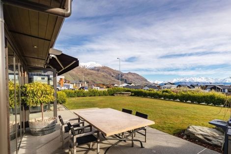 Photo of property in 32 Niger Street, Wanaka, 9305