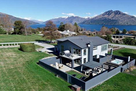 Photo of property in 2 Tasman Terrace, Drift Bay, Queenstown, 9371