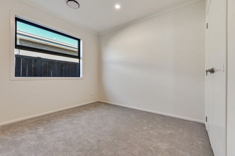 Photo of property in 33 Overton Street, Rototuna North, 3210