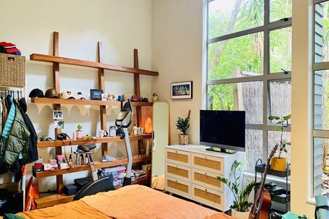 Photo of property in 20c Konini Road, Titirangi, Auckland, 0604