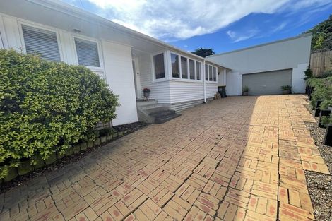 Photo of property in 8 Miro Place, Waiuku, 2123