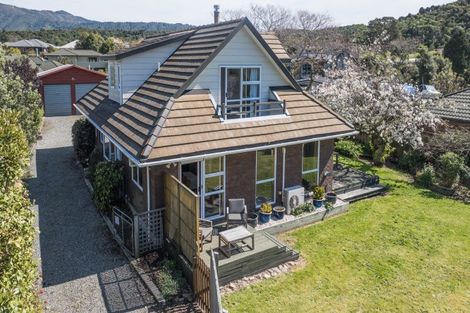 Photo of property in 10a Huia Street, Waikawa, Picton, 7220