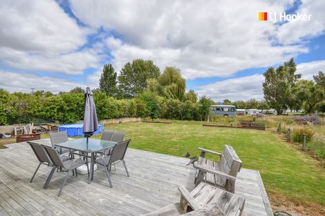 Photo of property in 41 Greenwich Street, Waihola, Milton, 9073