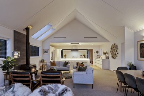 Photo of property in 37 Mcadam Drive, Jacks Point, Queenstown, 9371