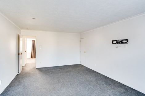 Photo of property in 2/13 Ted Harpur Place, Onekawa, Napier, 4110