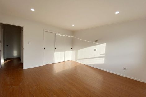 Photo of property in 1/73 Butley Drive, Farm Cove, Auckland, 2012