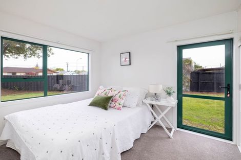 Photo of property in 3 Chilton Drive, Mairehau, Christchurch, 8052