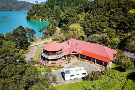 Photo of property in 5078 Kenepuru Road, Ohauparuparu Bay, Picton, 7282