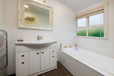 Photo of property in 375 Beach Road, Mairangi Bay, Auckland, 0630