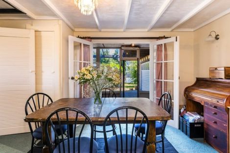 Photo of property in 14 Ingle Avenue, Waipahihi, Taupo, 3330