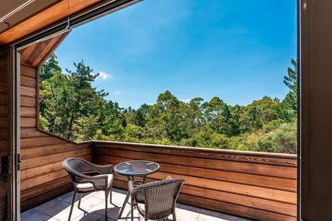 Photo of property in 70 Scott Road, Stanmore Bay, Whangaparaoa, 0932