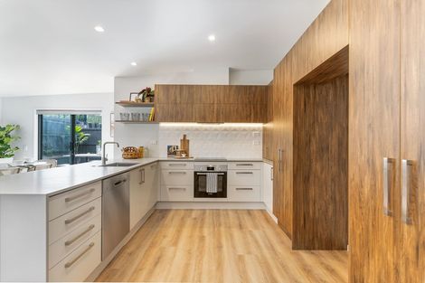 Photo of property in 5 Lynette Place, Pauanui, 3579