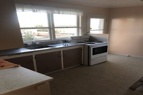 Photo of property in 10 Stanley Avenue, Milford, Auckland, 0620