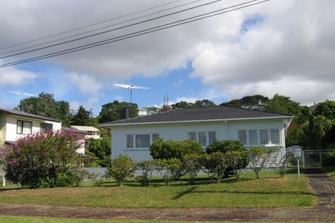 Photo of property in 19 Gill Crescent, Blockhouse Bay, Auckland, 0600