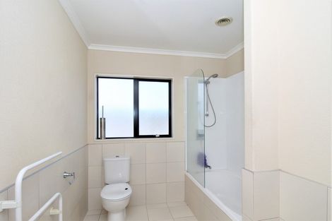 Photo of property in 15 Foxlaw Street, Randwick Park, Auckland, 2105