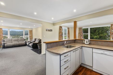 Photo of property in 131 Wellington Road, Wainuiomata, Lower Hutt, 5014