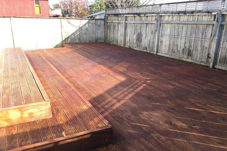 Photo of property in 208 Te Atatu Road, Te Atatu South, Auckland, 0610