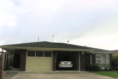 Photo of property in 54 Pencarrow Street, Highbury, Palmerston North, 4412