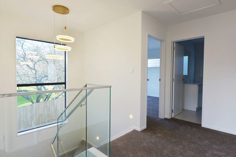 Photo of property in 43d Fitzherbert Avenue, West Harbour, Auckland, 0618