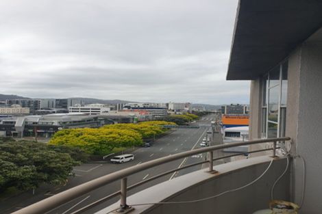 Photo of property in Grandstand Apartments, 11/80 Kent Terrace, Mount Victoria, Wellington, 6011