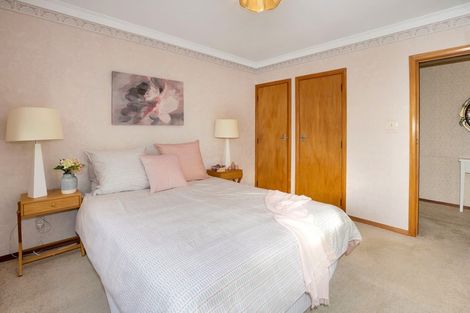 Photo of property in 136 Mana Esplanade, Paremata, Porirua, 5026