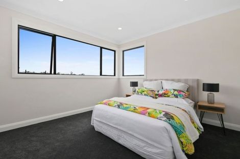 Photo of property in 13 Colliston Rise, Pinehill, Auckland, 0632