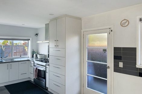 Photo of property in 200 Opawa Road, Hillsborough, Christchurch, 8022