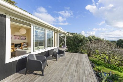 Photo of property in 131 Riria Kereopa Memorial Drive, Raglan, 3297