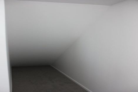 Photo of property in 15/62 Spenmoor Street, Newlands, Wellington, 6037