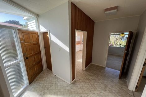 Photo of property in 1 Rajputana Way, Khandallah, Wellington, 6035