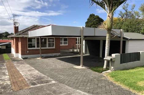 Photo of property in 57 Hutchinsons Road, Bucklands Beach, Auckland, 2014