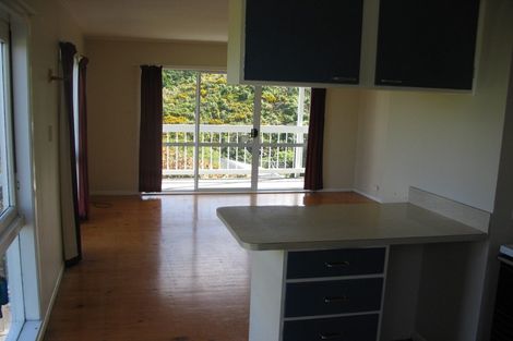 Photo of property in 15a Rakeiora Grove, Korokoro, Lower Hutt, 5012