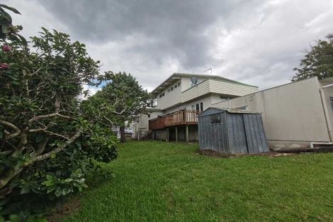 Photo of property in 1/37 Coronation Road, Hillcrest, Auckland, 0627