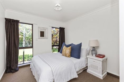 Photo of property in 73 Le Quesne Road, Bay View, Napier, 4104