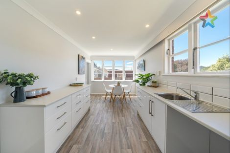 Photo of property in 92 Judd Crescent, Naenae, Lower Hutt, 5011