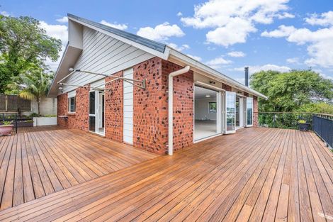 Photo of property in 9a Pendene Place, Forrest Hill, Auckland, 0620