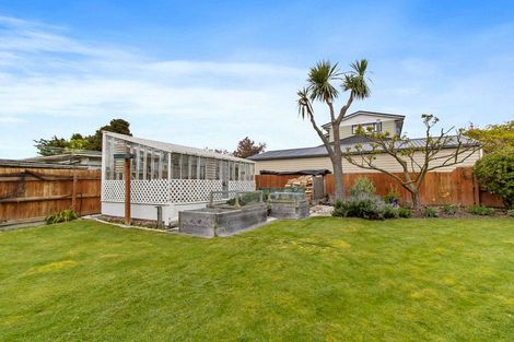 Photo of property in 98 Avenue Road, West End, Timaru, 7910