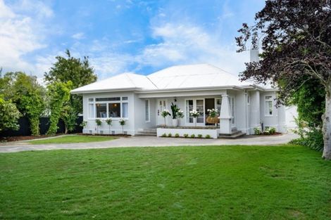 Photo of property in 51 Te Mata Road, Havelock North, 4130