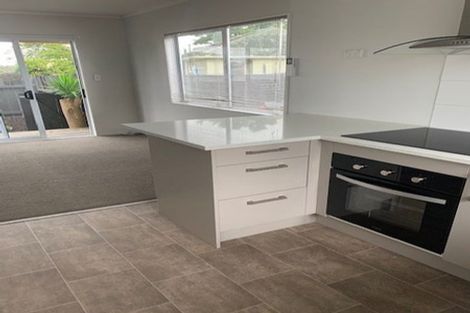 Photo of property in 36 Bowater Place, Manurewa, Auckland, 2102