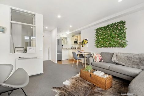 Photo of property in Courtenay Apartments, 512/120 Courtenay Place, Te Aro, Wellington, 6011