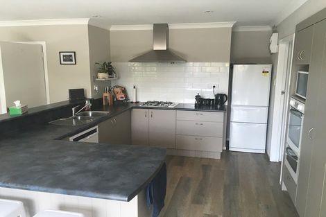 Photo of property in 2 Dunbarton Street, Redwood, Christchurch, 8051