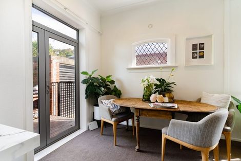 Photo of property in 33 Beach Street, Saint Clair, Dunedin, 9012