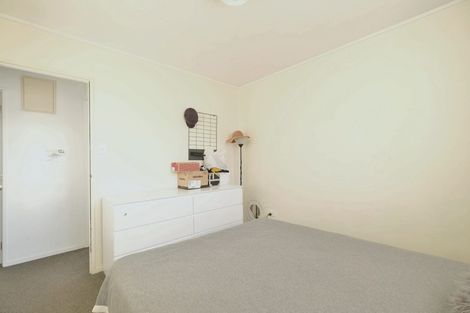 Photo of property in 28 Sturdee Road, Manurewa, Auckland, 2102