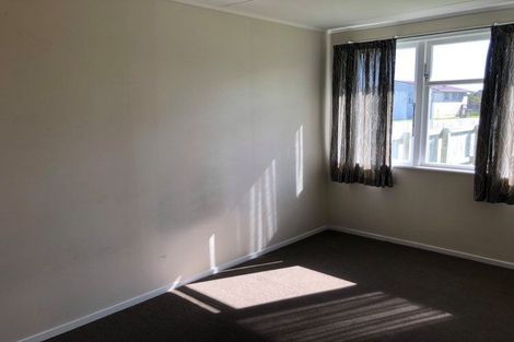 Photo of property in 60-62 Titoki Street, Castlecliff, Whanganui, 4501