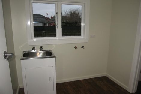 Photo of property in 23 Garreg Road, Fendalton, Christchurch, 8052