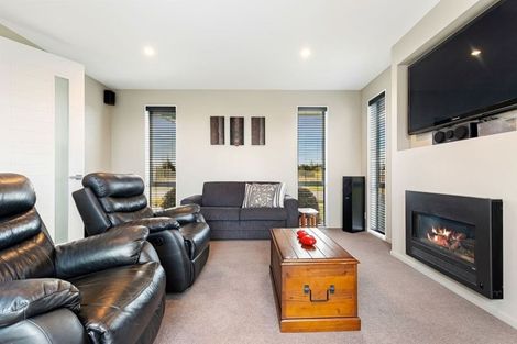 Photo of property in 10 Pahua Street, Pegasus, 7612