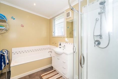 Photo of property in 3 Lomond Street, Caversham, Dunedin, 9012