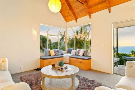 Photo of property in 28 Edwin Mitchelson Road, Muriwai, Waimauku, 0881